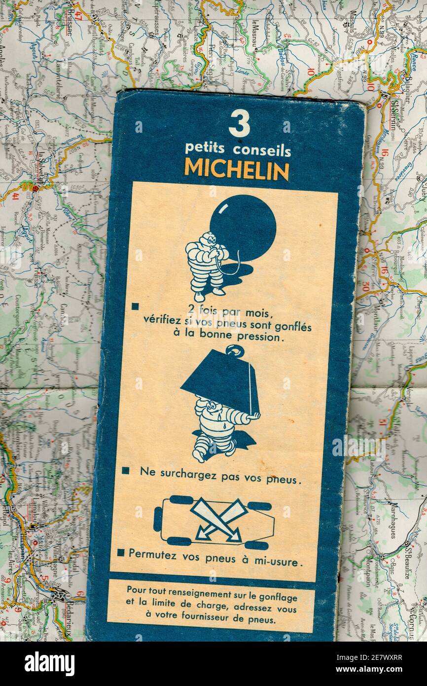 Ratgeber zur Reifeninflation, Michelin Maps, Frankreich, 40er Jahre Stockfoto