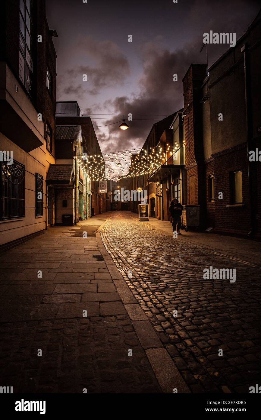 Dunkle Gasse Stockfoto