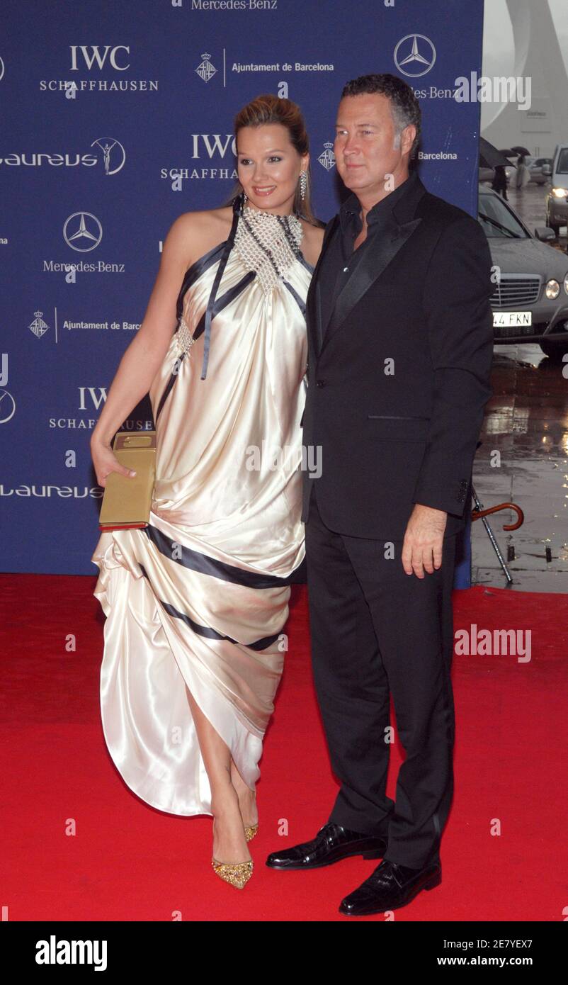 Die ehemalige Schwimmerin Franziska van Almsick und ihr Freund Jürgen B. Harder kommen zu den "Laureus World Sports Awards 2007", die am 2. April 2007 im Palau Sant Jordi in Barcelona, Spanien, ausgetragen werden. Foto von Nicolas Khayat/ABACAPRESS.COM Stockfoto