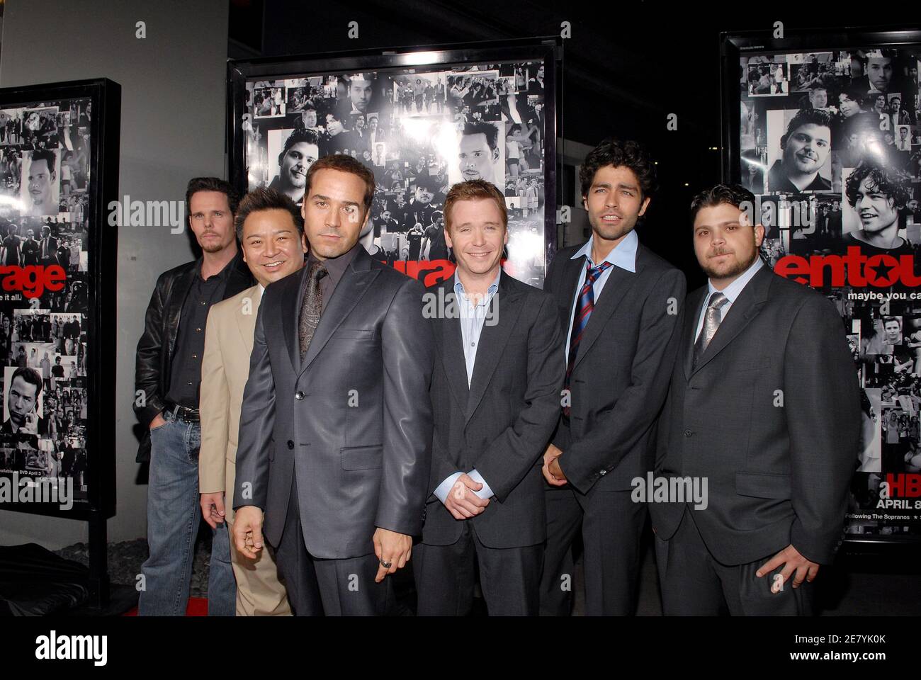 Die Darsteller Rex Lee, Jeremy Piven, Kevin Connolly, Adam Grenier, Jerry Ferrara und Kevin Dillon nehmen an der Premiere von HBO's 'Entourage' Staffel 3 Teil, die am 5. April 2007 im Cinerama Dome in Hollywood in Los Angeles, CA, USA, stattfand. Foto von Lionel Hahn/ABACAPRESS.COM Stockfoto