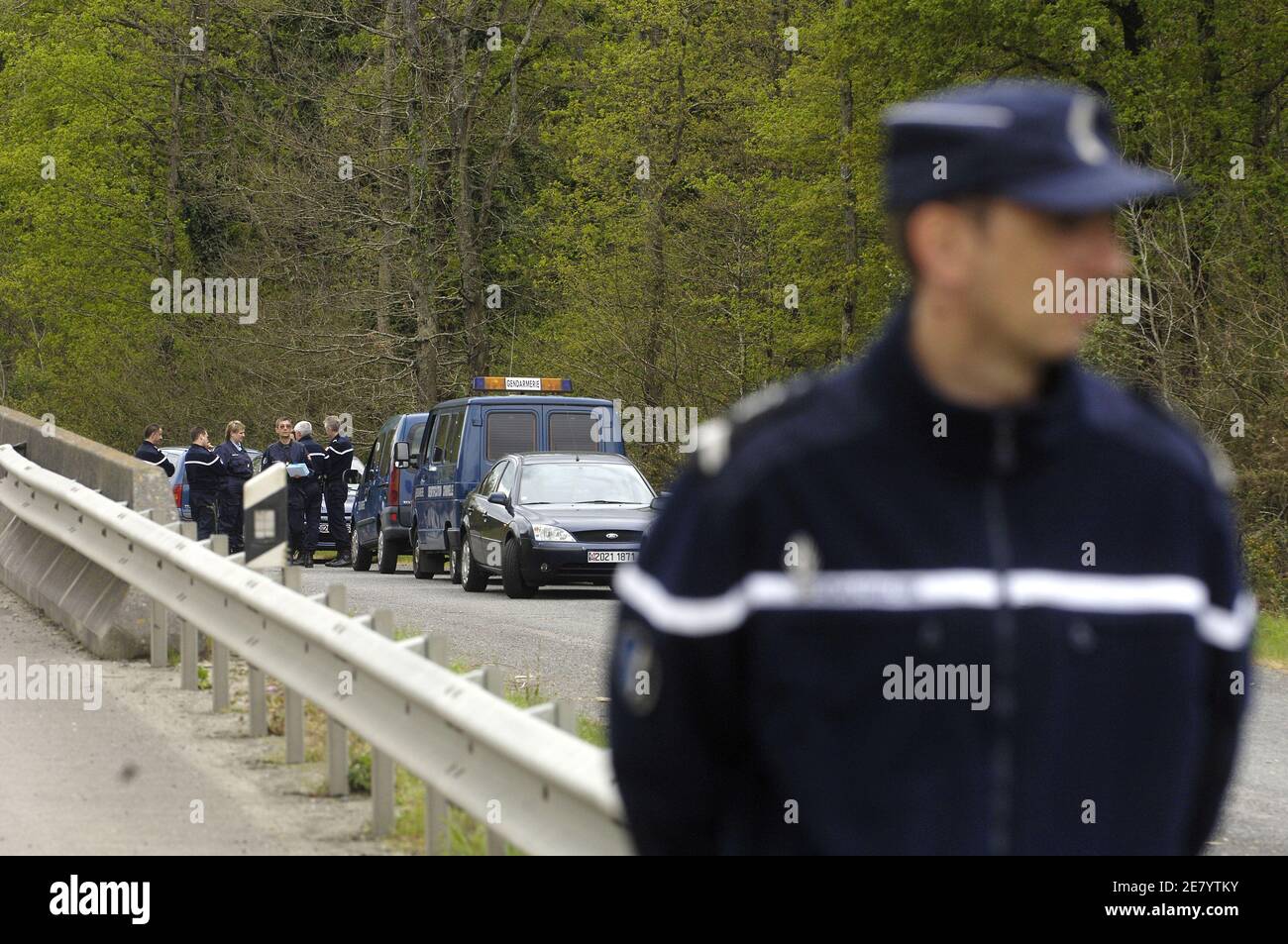 Die Leiche von Sophie Gravaud wurde am 13. April 2007 von einem Automobilisten in Bouguenais, einem kleinen Dorf in der Nähe von Nantes, westlich von Frankreich, an der Schnellstraße gefunden. Sophie Gravaud verschwand letzten 7. April, außerhalb ihrer Arbeit in einem örtlichen Einkaufszentrum. Stephane Autain, Staatsanwalt von Nantes bestätigte, dass Gravauds Leichnam am Abend gefunden wurde. Foto von Jules Motte/ABACAPRESS.COM Stockfoto