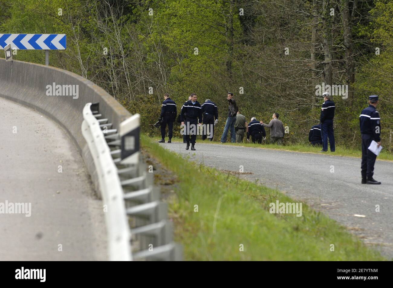 Die Leiche von Sophie Gravaud wurde am 13. April 2007 von einem Automobilisten in Bouguenais, einem kleinen Dorf in der Nähe von Nantes, westlich von Frankreich, an der Schnellstraße gefunden. Sophie Gravaud verschwand letzten 7. April, außerhalb ihrer Arbeit in einem örtlichen Einkaufszentrum. Stephane Autain, Staatsanwalt von Nantes bestätigte, dass Gravauds Leichnam am Abend gefunden wurde. Foto von Jules Motte/ABACAPRESS.COM Stockfoto