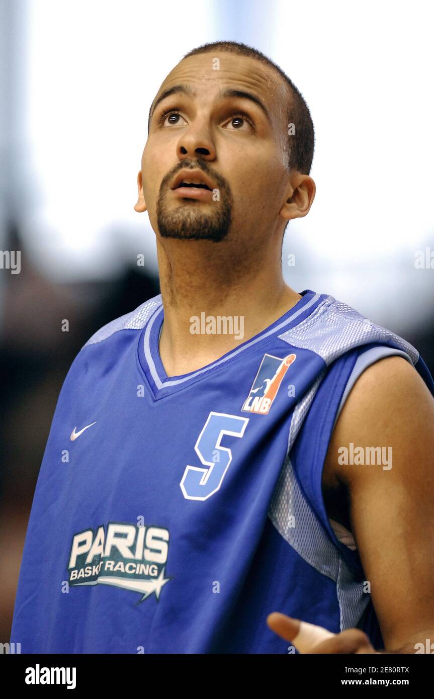 Bruder von Tony Parker, TJ Parker in Aktion während eines französischen ProA Basketball-Spiels zwischen Paris Basket Racing und Stade Clermontois, in Paris, Frankreich, am 09. Mai 2007. Stade Clermontois gewann 94-66. Foto von Nicolas Gouhier/Cameleon/ABACAPRESS.COM Stockfoto