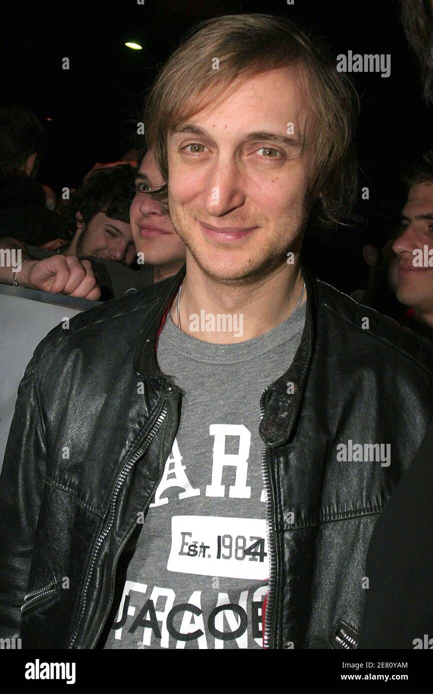 Der französische DJ David Guetta nimmt am 14. Mai 2007 am ersten "Myspace Nuit" im Club "Paris Paris" in Paris Teil. Foto von Benoit Pinguet/ABACAPRESS.COM Stockfoto