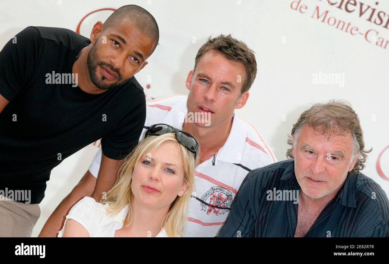 Die deutschen Schauspieler Marco Girnth, Melanie Marschke, Tyron Ricketts und Andreas Schmidt-Schaller von der TV-Show Soko, Leipzig posieren für Bilder im Grimaldi-Forum während des 47. Monte-Carlo TV Festivals in Monaco, am 14. Juni 2007. Foto von Denis Guignebourg/ABACAPRESS.COM Stockfoto