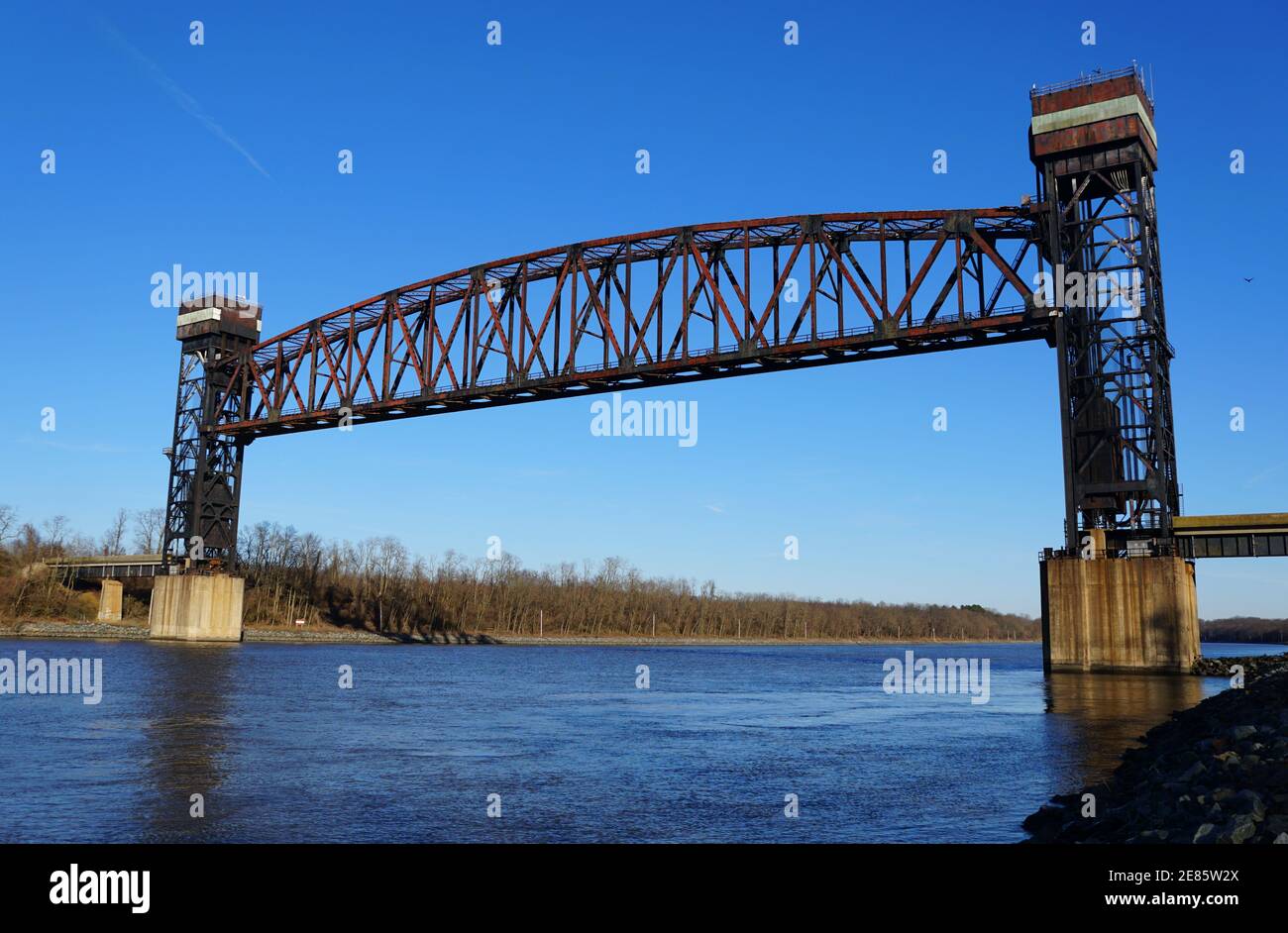 Der Blick auf die Chesapeake und Delaware Canal Lift Brücke in der Nähe von Middletown, Delaware, U.S.A Stockfoto