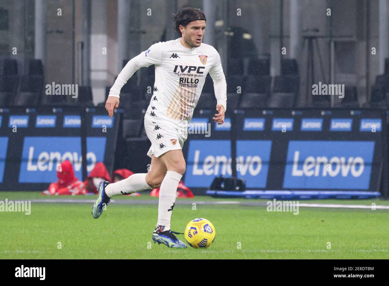 Perparim Hetemaj während der italienischen Meisterschaft Serie A Fußballspiel Zwischen FC Internazionale und Benevento Calcio am Jan / LM Stockfoto