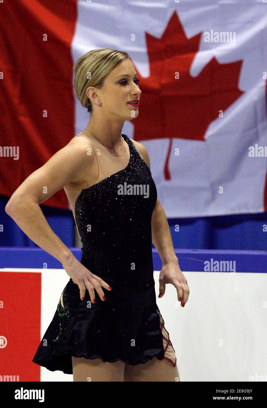 Kanadas Joannie Rochette skates ihr Kurzprogramm beim Skate Canada ...