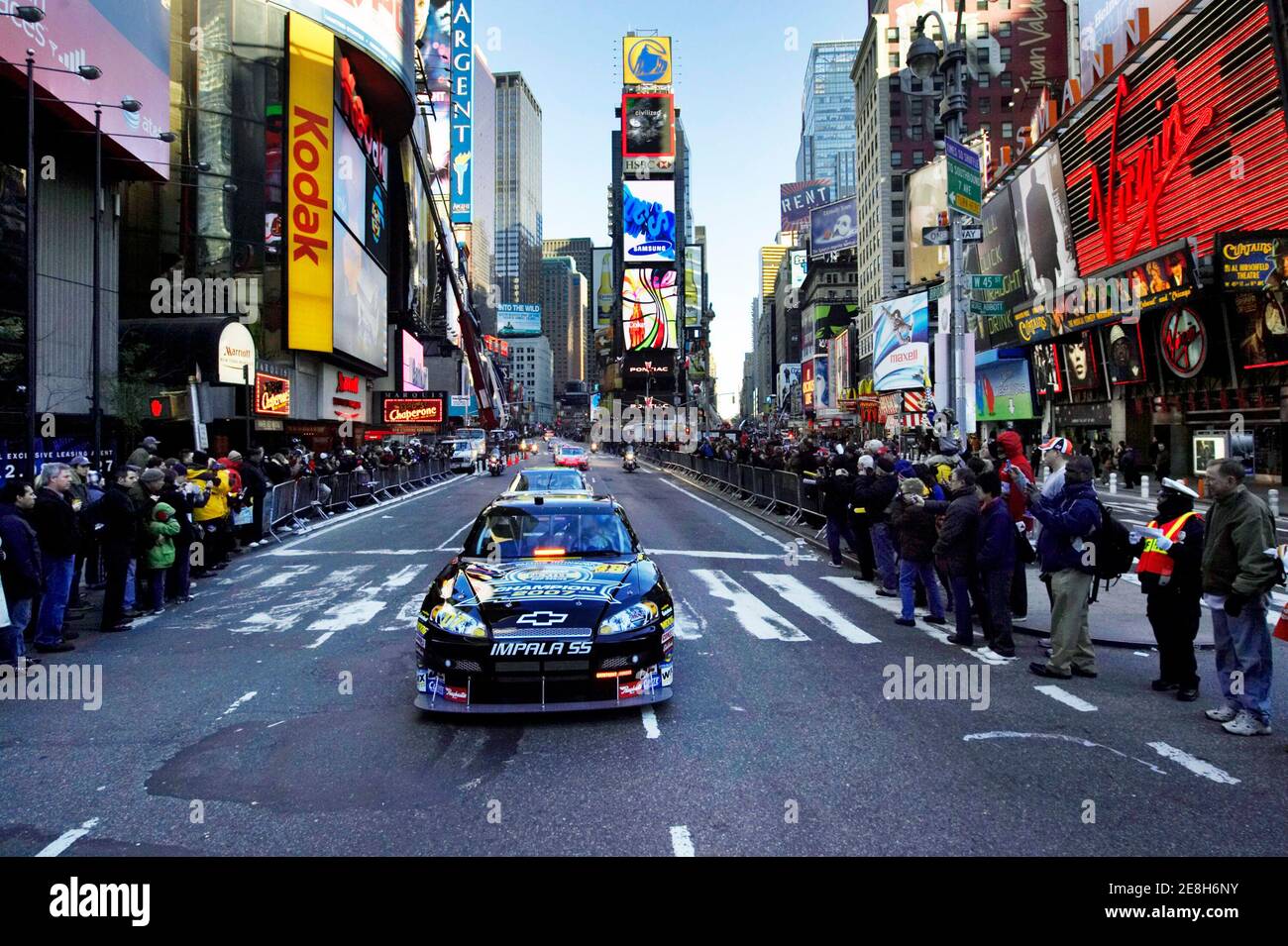 Nascar Fahrer In Autos Stockfotos Und Bilder Kaufen Alamy