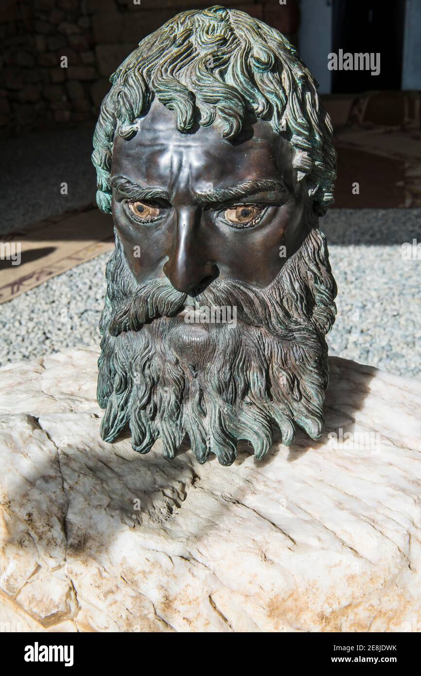 Alte Skulptur im Tal der thrakischen Herrscher, Kazanak Tal, Kazanlak, Bulgarien Stockfoto
