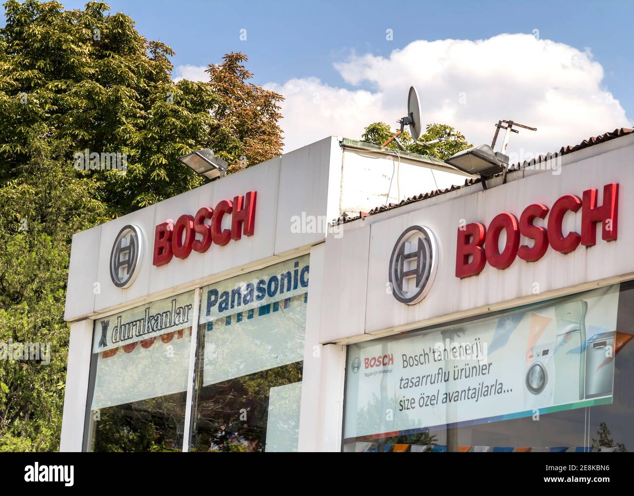 Ankara, Türkei : Bosch Firmenlogo an der Wand. Bosch ist ein multinationales deutsches Engineering- und Elektronikunternehmen Stockfoto