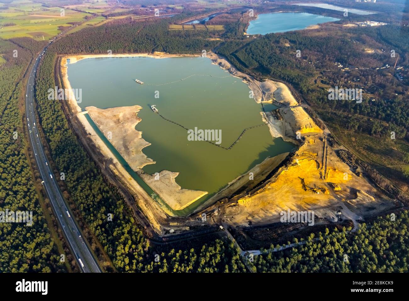 Luftaufnahme des Silbersee mit Quarzsand-Extraktion in Ein Waldgebiet im Ortsteil Lehmbraken in Haltern am Siehe im Ruhrgebiet am Nordrhein Stockfoto