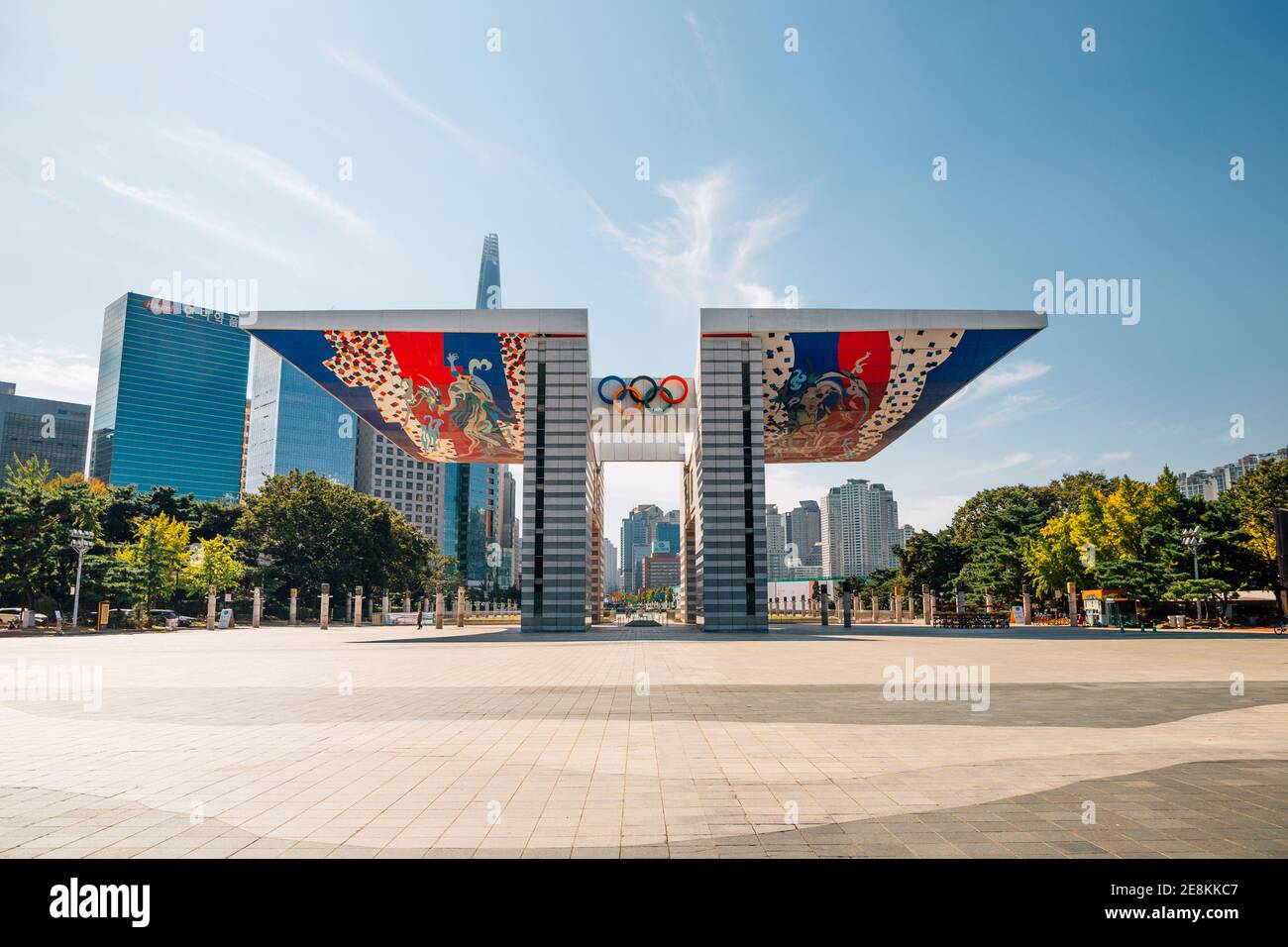 Seoul, Korea - 6. Oktober 2020 : Olympiapark World Peace Gate Stockfoto