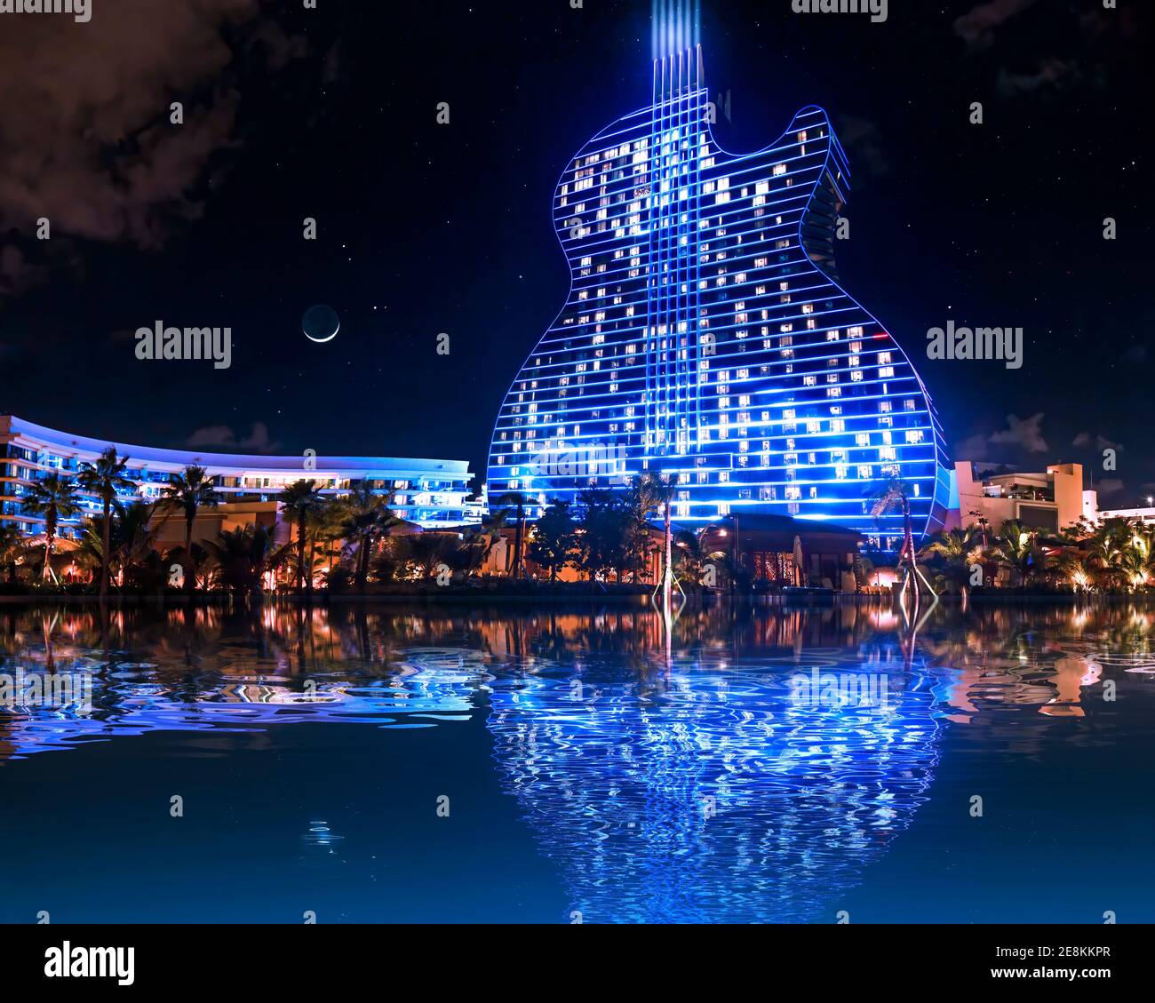 Das wunderschöne und einzigartige Hard Rock Guitar Hotel in Hollywood, FL. Stockfoto