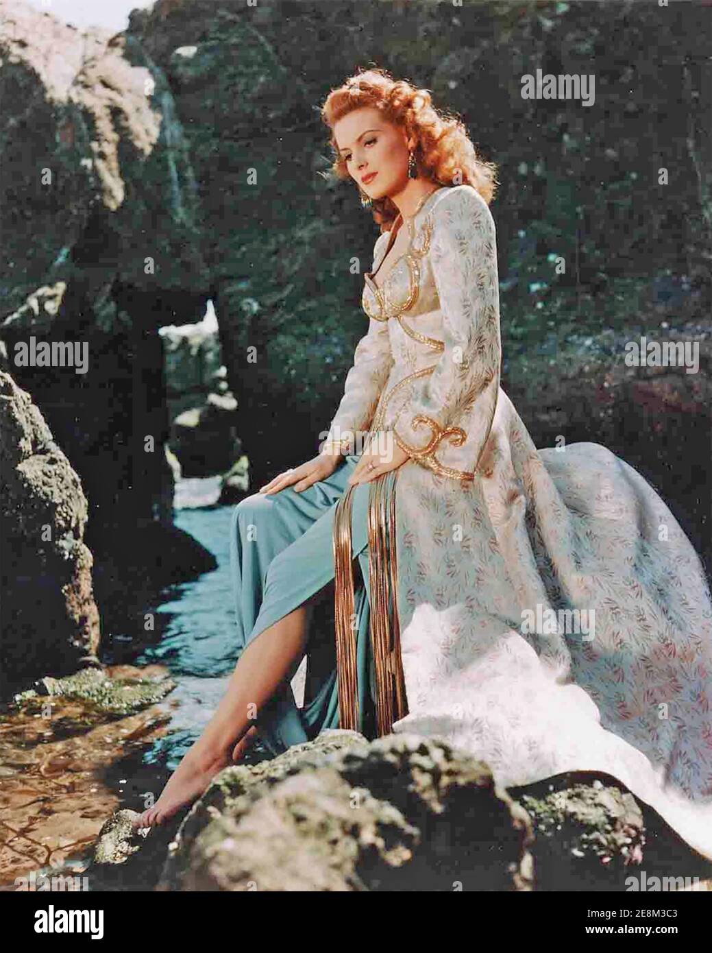 MAUREEN O'HARA (1920-2015) Werbefoto für ihren RKO-Film 1947 Sinbad der Seemann Stockfoto