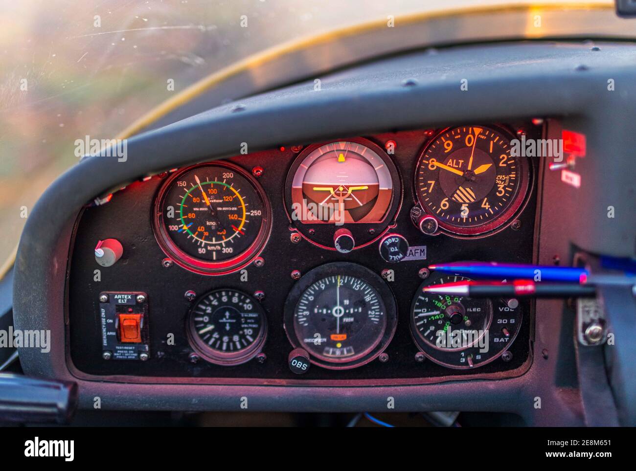 Luftaufnahme, Cockpit eines Motorseglers Hoffmann Dimona H36, Rhynern, Hamm, Ruhrgebiet, Nordrhein-Westfalen, Deutschland, DE, Europa, Vogelperspektive, ae Stockfoto