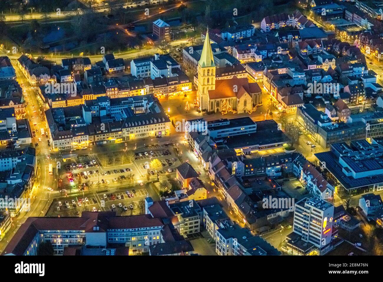 Luftaufnahme, Hamm Innenstadt, Pauluskirche, Marktplatz ohne Weihnachtsmarkt, Marien-Hospital, Santa-Monica-Platz, Parkplatz, Weststraße, Mitte, Stockfoto