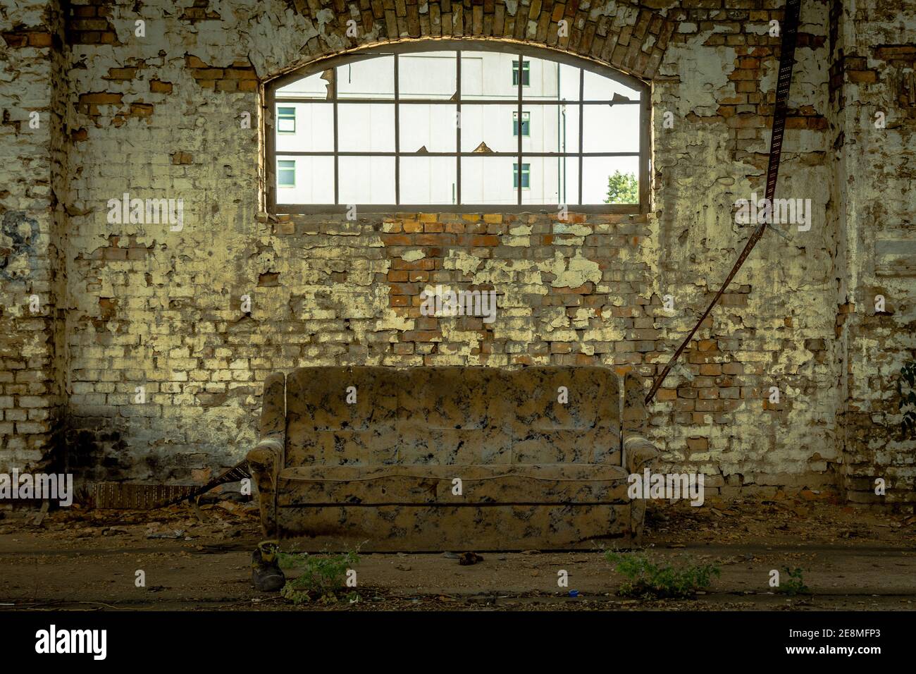 LOST PLACES HALLE SAALE - der Ausdruck Lost Place ist ein Pseudoanglizismus und bedeutet sinngemäß „vergessener Ort“. Stockfoto