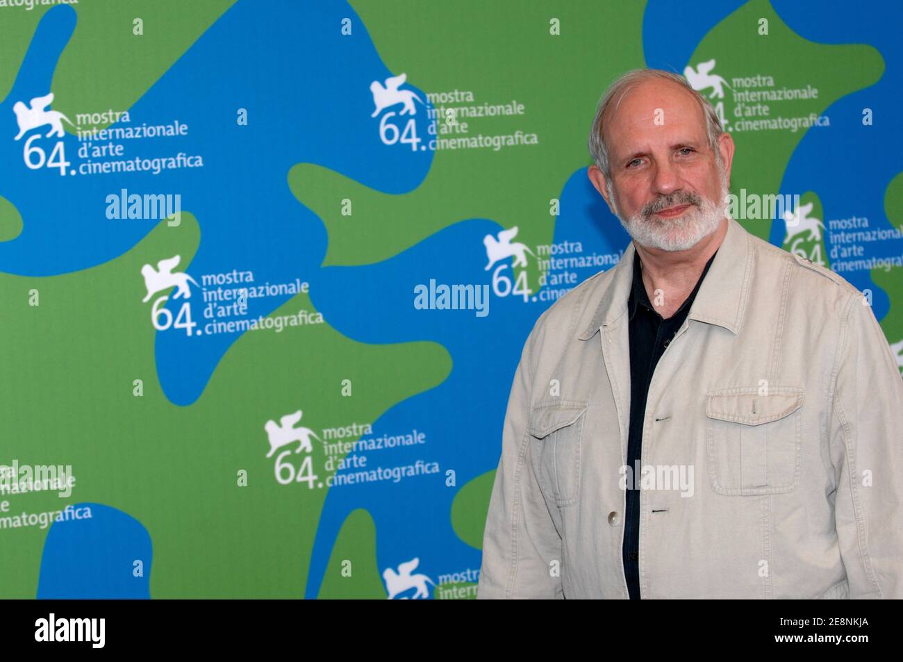 Regisseur Brian De Palma posiert für Bilder während der Fotozelle für 'Redigiert' beim 64. Jährlichen Filmfestival in Venedig, Italien, am 31. August 2007. Foto von Nicolas Khayat/ABACAPRESS.COM Stockfoto