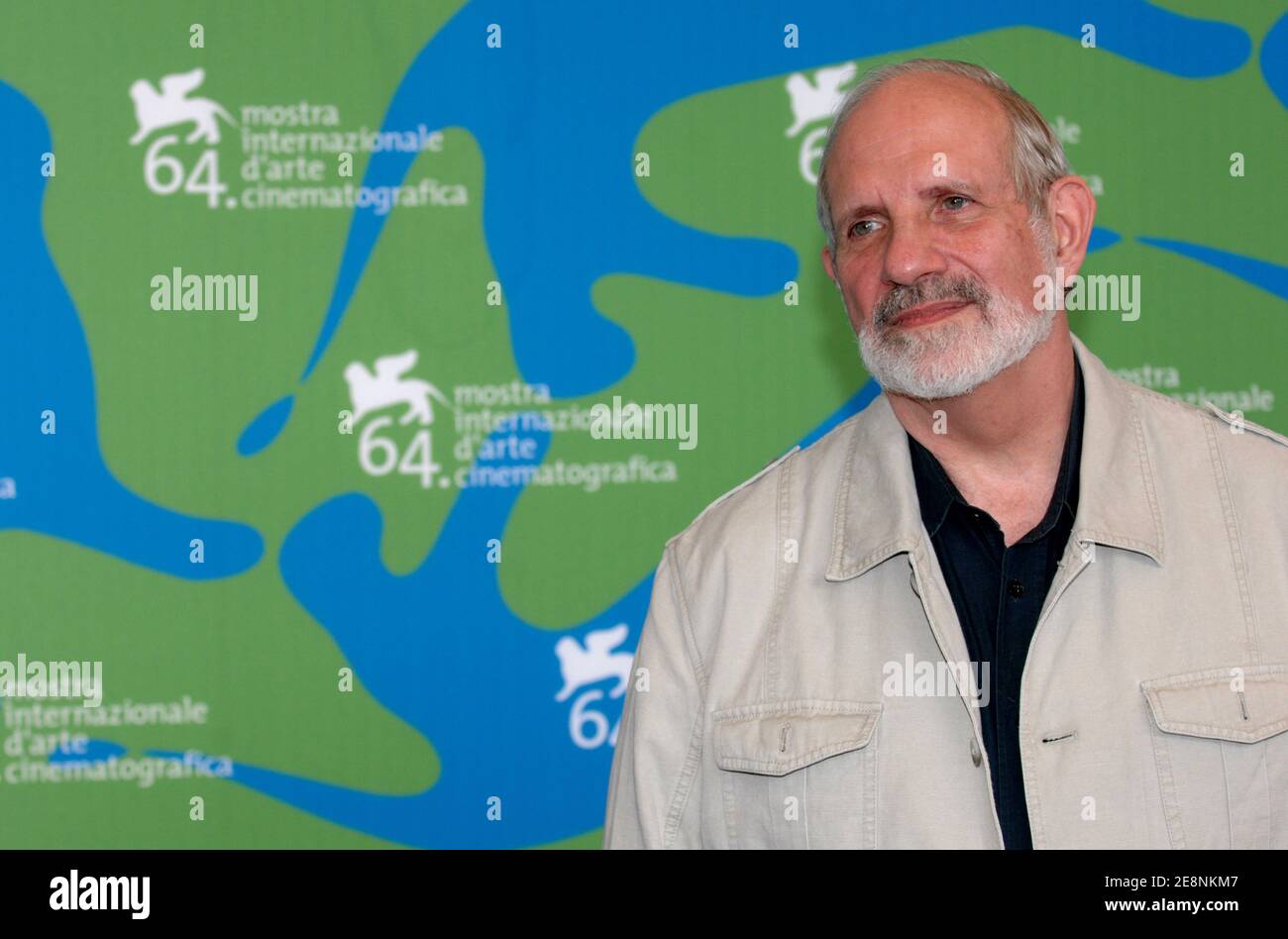 Regisseur Brian De Palma posiert für Bilder während der Fotozelle für 'Redigiert' beim 64. Jährlichen Filmfestival in Venedig, Italien, am 31. August 2007. Foto von Nicolas Khayat/ABACAPRESS.COM Stockfoto