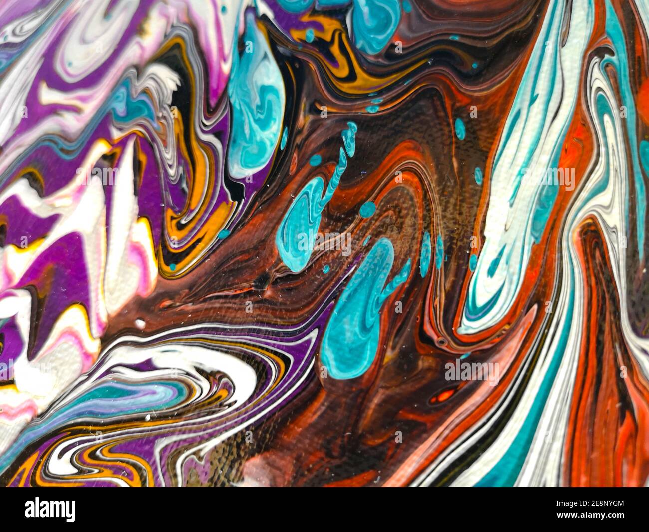 Fliud Art Abstract trendige bunte Hintergrund, Mode-Tapeten. Alkoholtinte.  Epoxidharz.marmorierte Wirkung.Flüssige Acrylfarbe Stockfotografie - Alamy