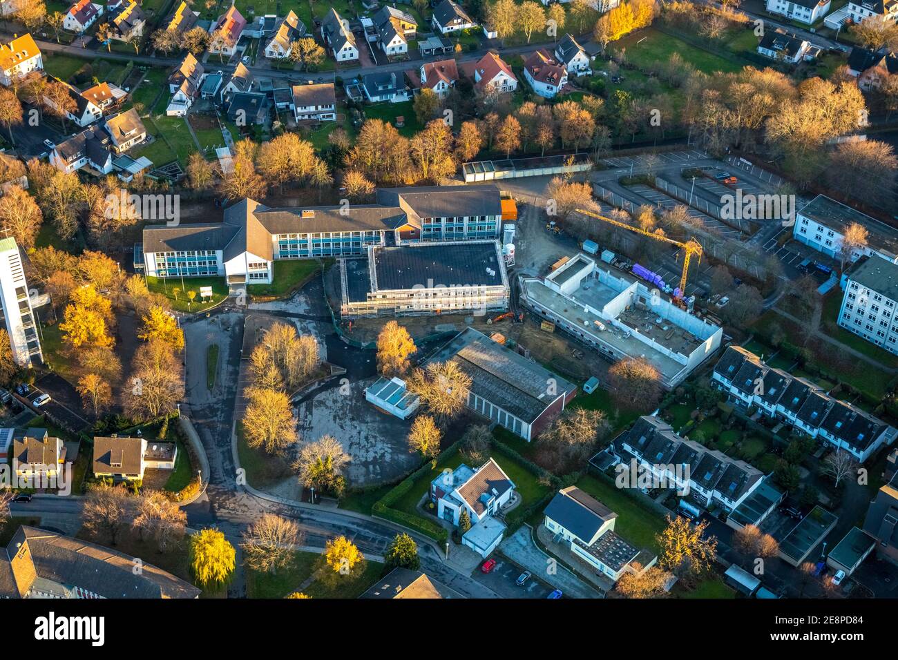 Luftaufnahme, Baustelle Neubau Walburgisschule, Evang. Paulus-Kirche, Werl, Nordrhein-Westfalen, Deutschland, Kultstätte, Stockfoto