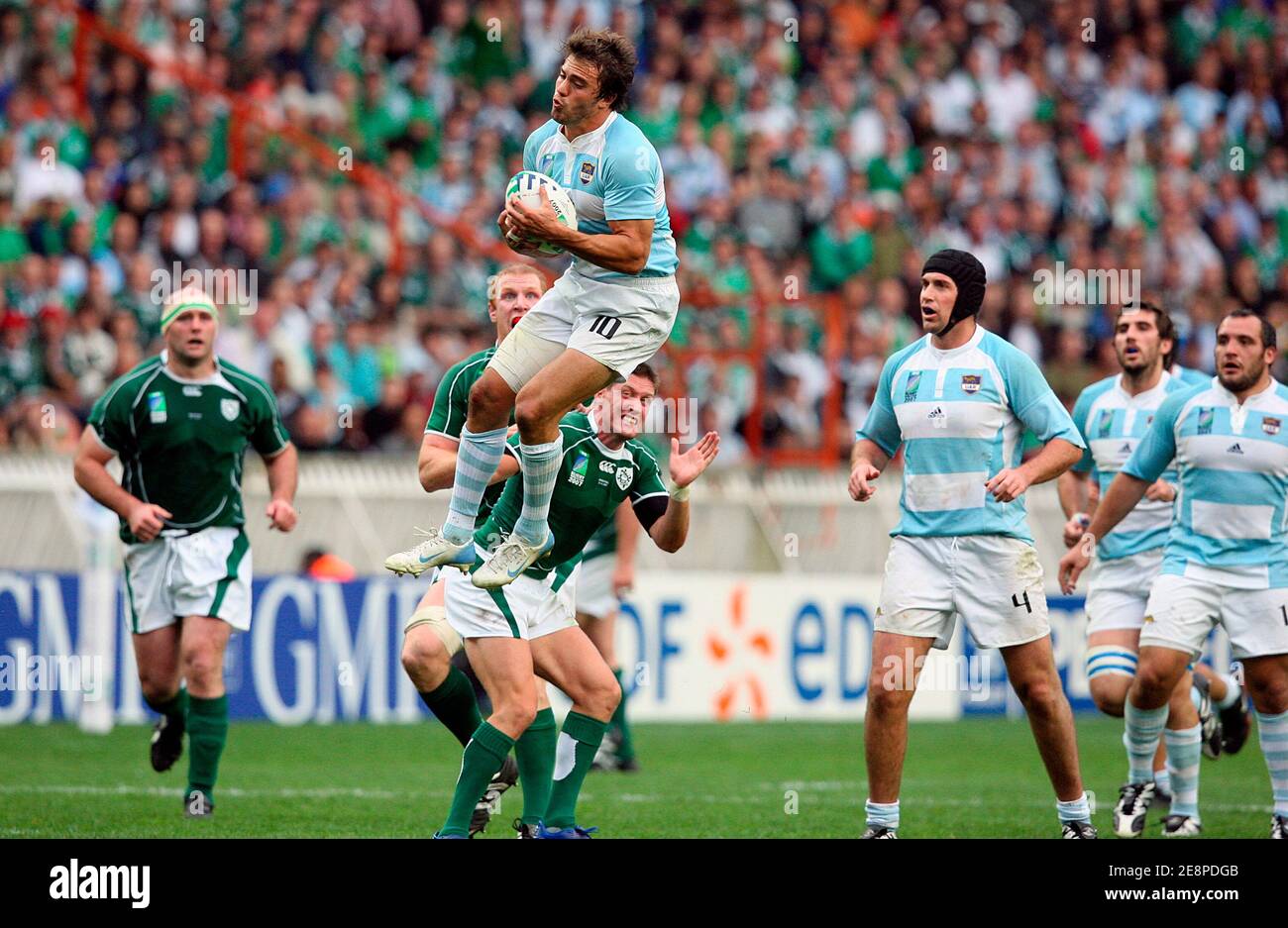 Argentiniens Juan Martin Hernandez während der IRB Rugby World Cup 2007, Pool D, Irland gegen Argentinien beim Parxc des Princes in Paris, Frankreich am 30. September 2007. Foto von Taamallah Mehdi/Cameleon/ABACAPRESS.COM Stockfoto