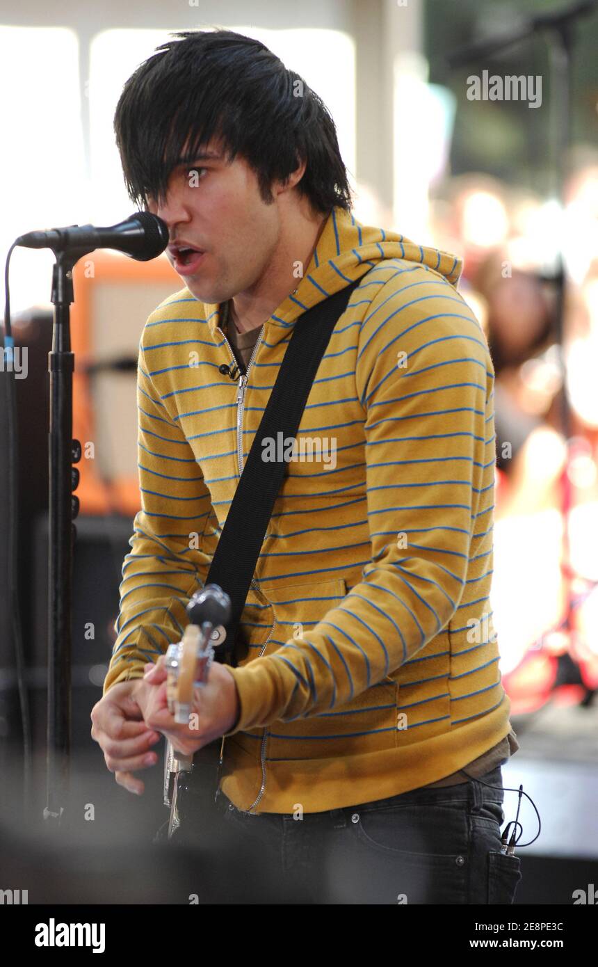 Pete Wentz von Fall Out Boy tritt am Freitag, 6. Juli 2007 in New York