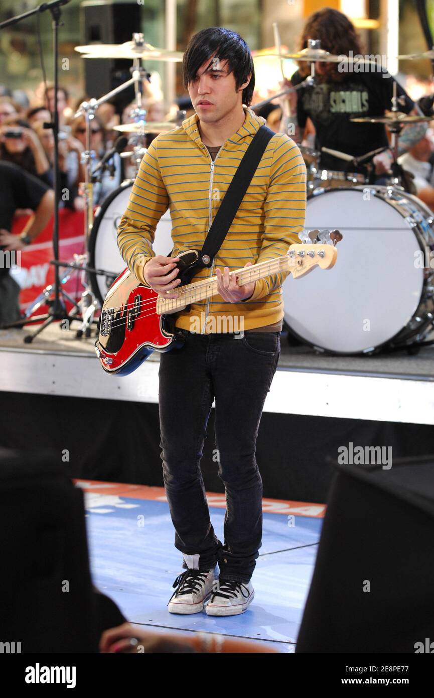 Pete Wentz von Fall Out Boy tritt am Freitag, 6. Juli 2007 in New York
