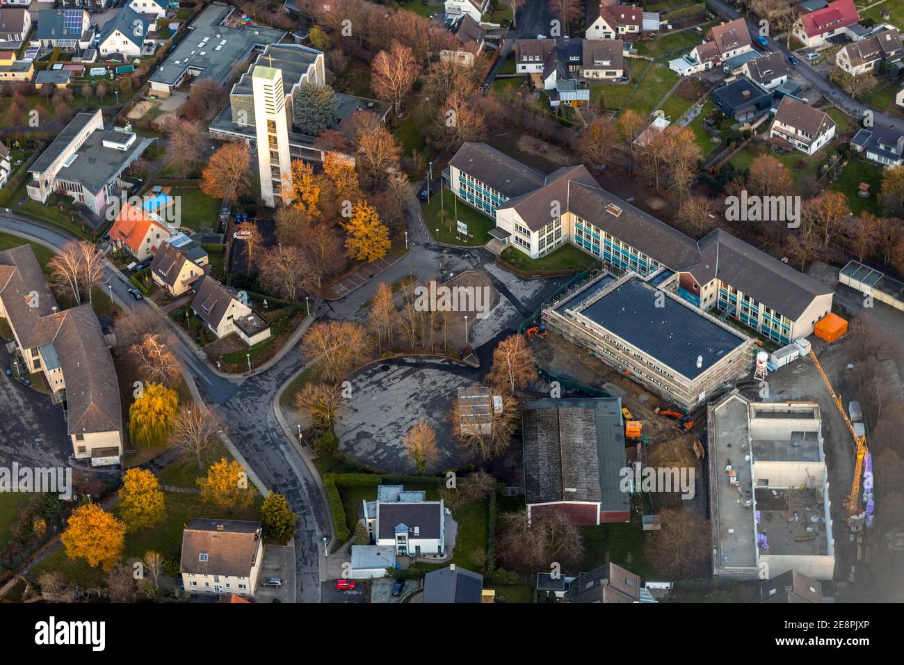 Luftaufnahme, Baustelle Neubau Walburgisschule, Evang. Paulus-Kirche, Werl, Nordrhein-Westfalen, Deutschland, Kultstätte, Stockfoto