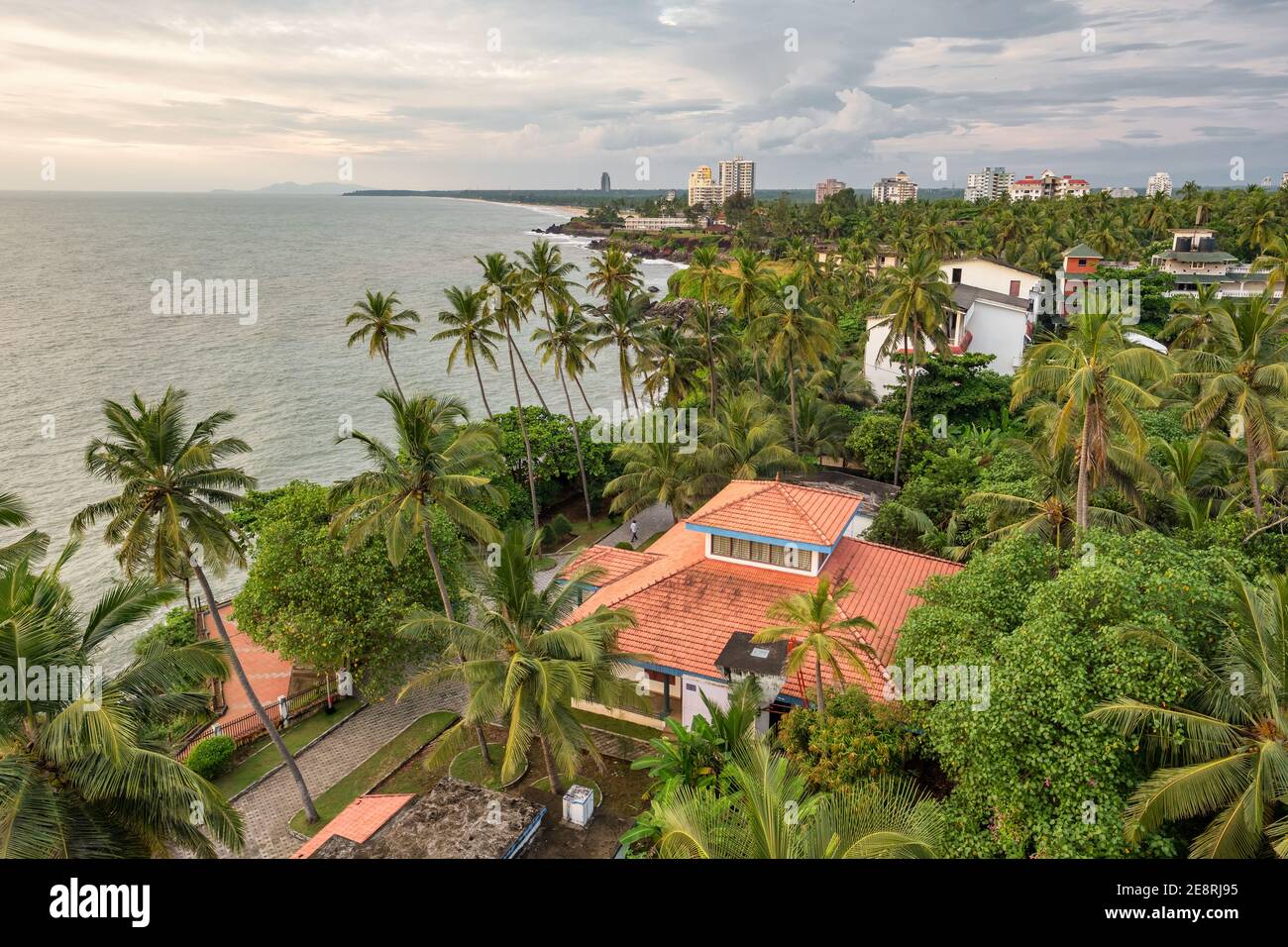 Wunderschöne tropische Landschaft vom Kannur Leuchtturm in Kerala, Indien Stockfoto