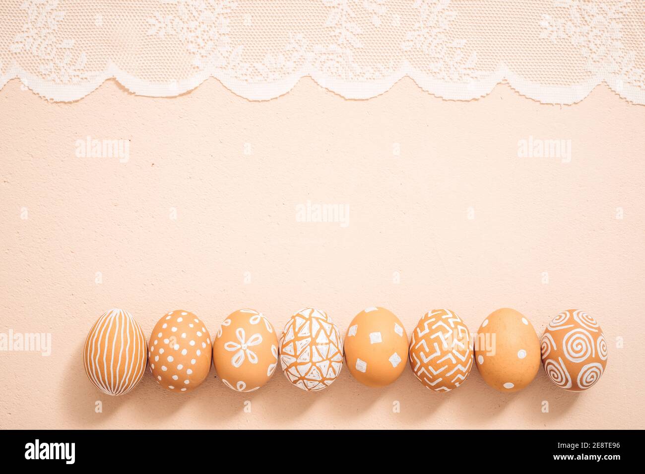 Handbemalte Ostereier. Texturhintergrund Stockfoto