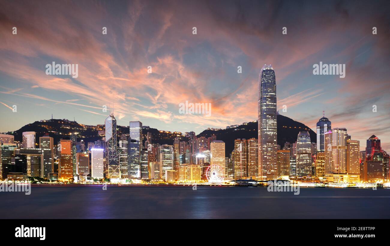Hong Kong Skyline bei Nacht, China Stockfoto