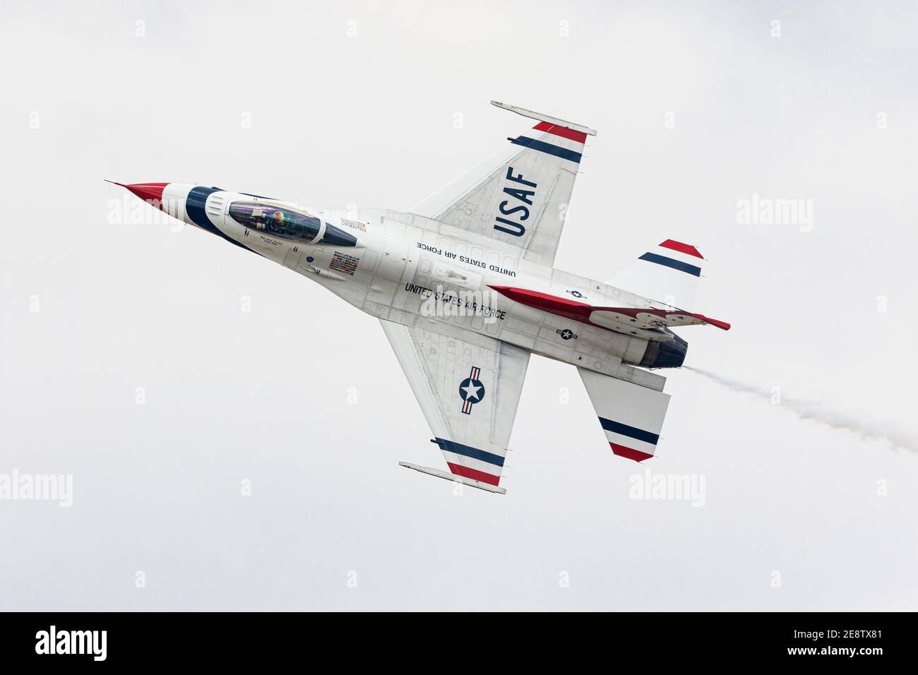 Lockheed Martin F16 Fighting Falcon der USAF Thunderbirds Anzeige Team Stockfoto
