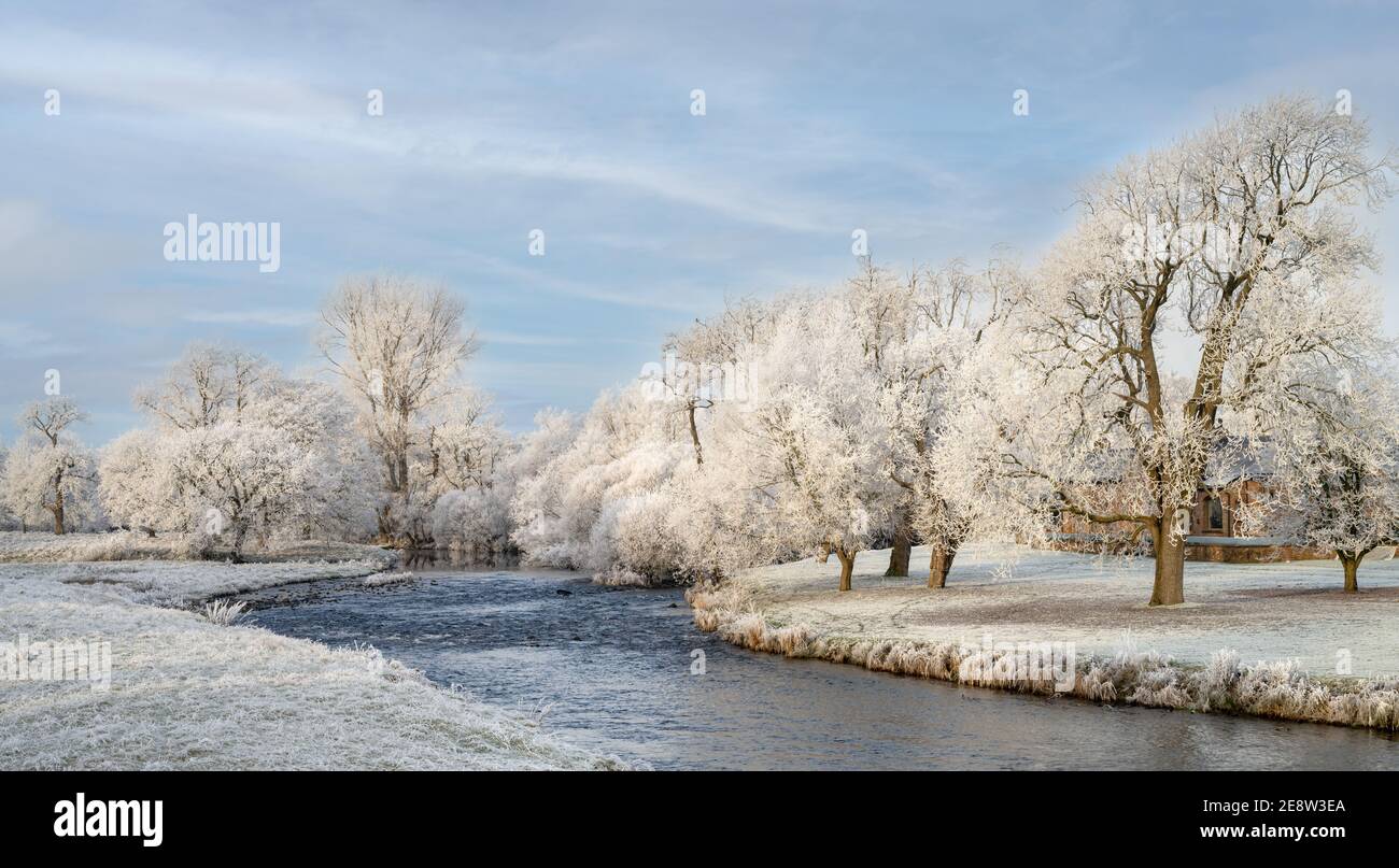 Brougham Castle im Winter. Stockfoto