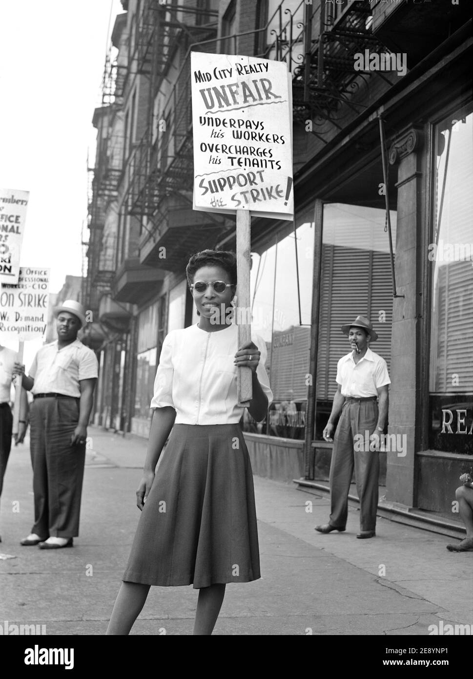 Girl in Picket Line, Mid-City Company, South Chicago, Illinois, USA, John Vachon, U.S. Farm Security Administration, Juli 1941 Stockfoto