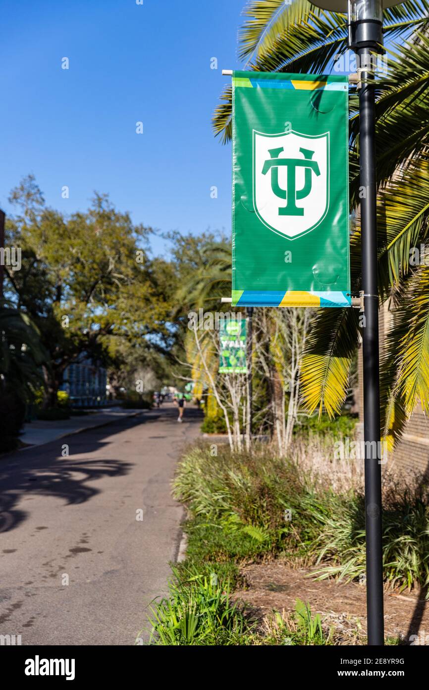 New Orleans, LA - 31. Januar 2021:Tulane University Logo auf Banner Stockfoto