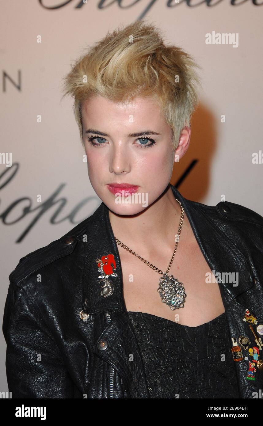 Model Agyness Deyn besucht am 12. November 2007 den Chopard Flagship Store in der Madison Avenue in New York City, NY, USA. Foto von Gregorio Binuya/ABACAPRESS.COM Stockfoto