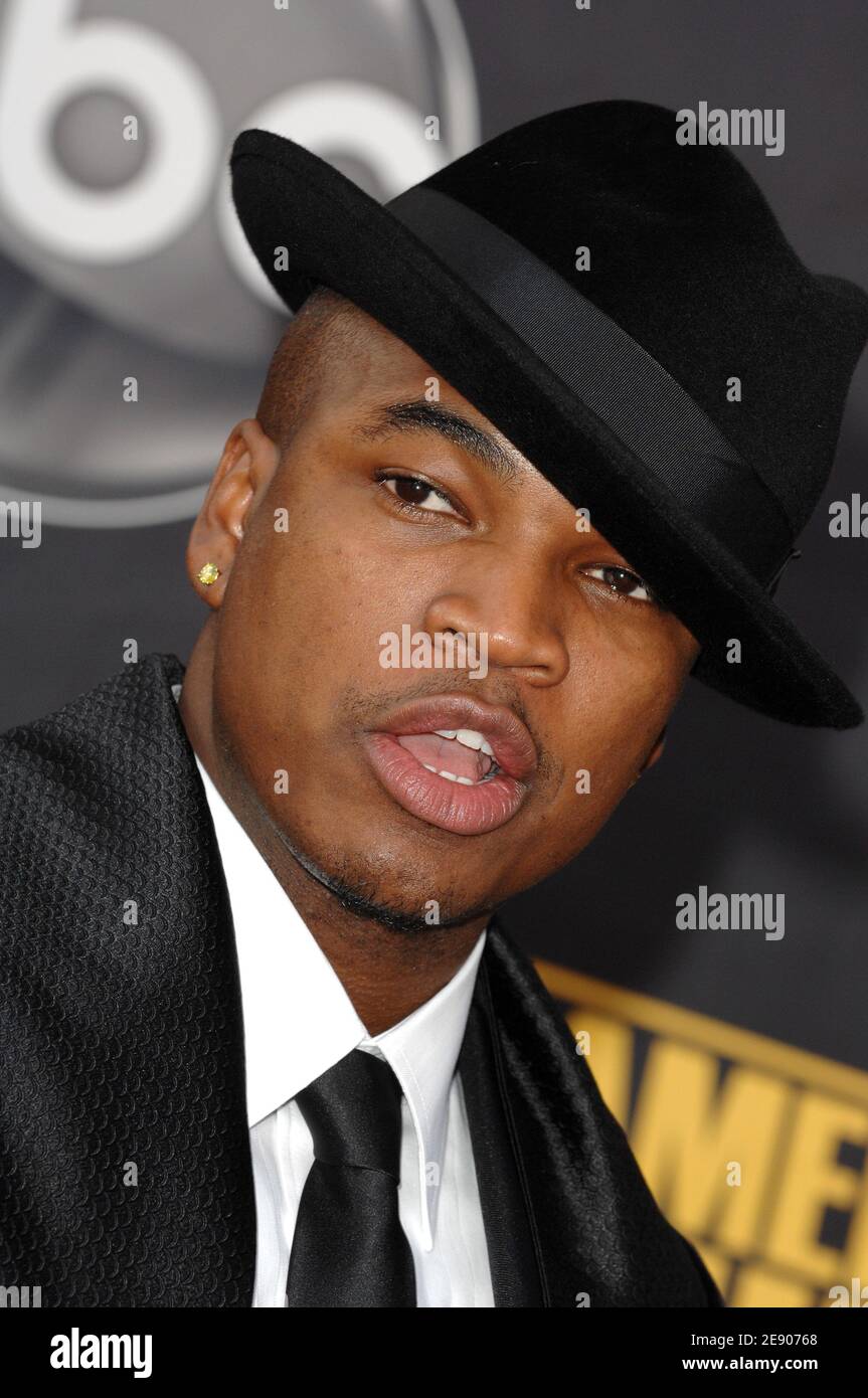 Ne-Yo nimmt an den American Music Awards 2007 Teil, die am 18. November 2007 im Nokia Theater in Downtown Los Angeles, CA, USA, verliehen werden. Foto von Lionel Hahn/ABACAPRESS.COM Stockfoto