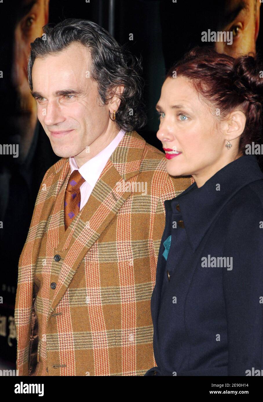 Der Schauspieler Daniel Day Lewis Und Seine Frau Regisseurin Rebecca Miller Kommen Am 10 Dezember 2007 Zur Paramount Vantage Premiere Von There Will Be Blood Im Ziegfeld Theatre In New York City Ny Usa