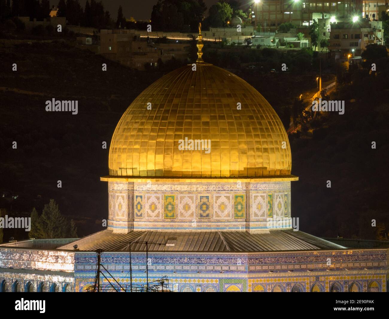 Dome of the Rock goldene Kuppel bei Nacht gesehen Stockfoto