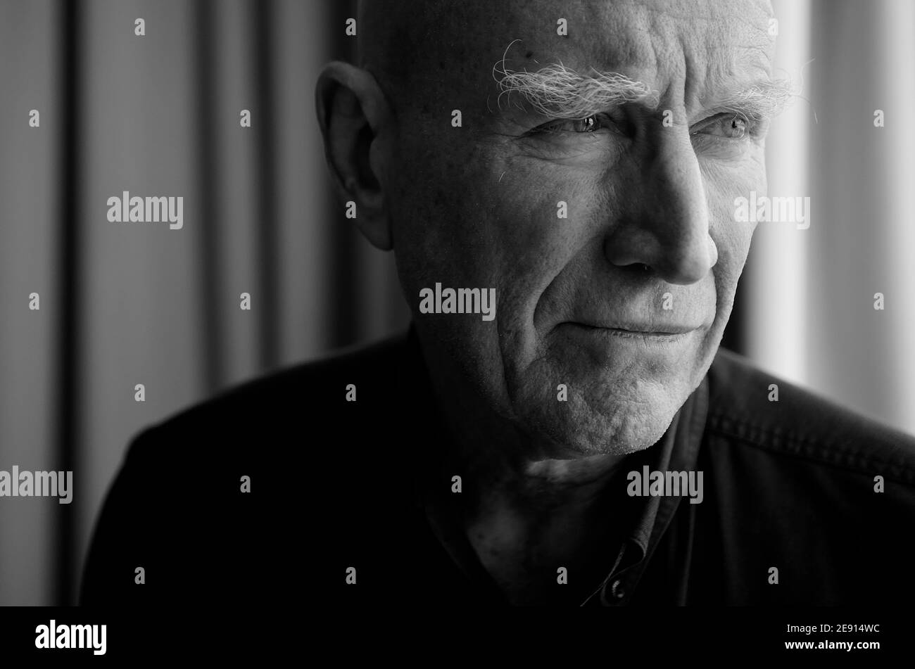 Sebastiao Salgado, ein Porträt des berühmten Fotografen, Dokumentarfotojournalisten, erhält den Tribute Personality Award der Handelskammer Frankreich-Brasilien Stockfoto