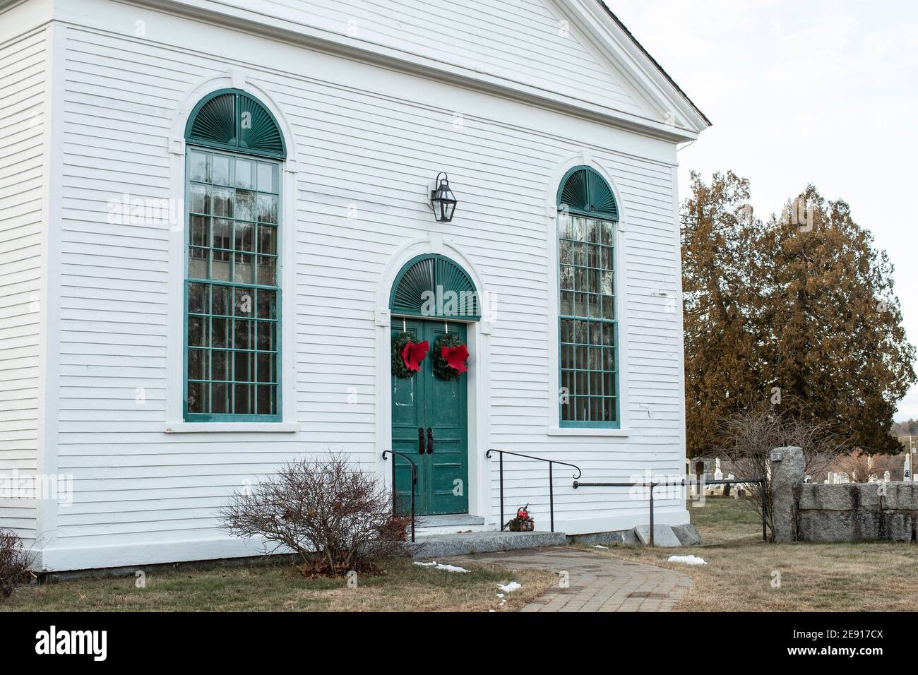 Dies ist das älteste Versammlungshaus in New Hampshire. Das erste Treffen fand am 21. Januar 1712 statt. Im Laufe der Jahre wurden Renovierungsarbeiten durchgeführt. Ein Kirchturm, Stockfoto