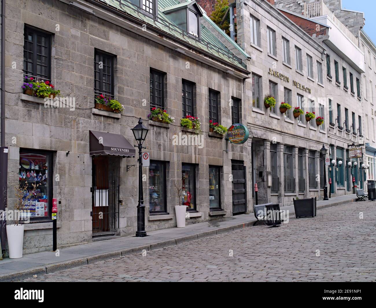 Montreal canada restaurant street Fotos und Bildmaterial in hoher