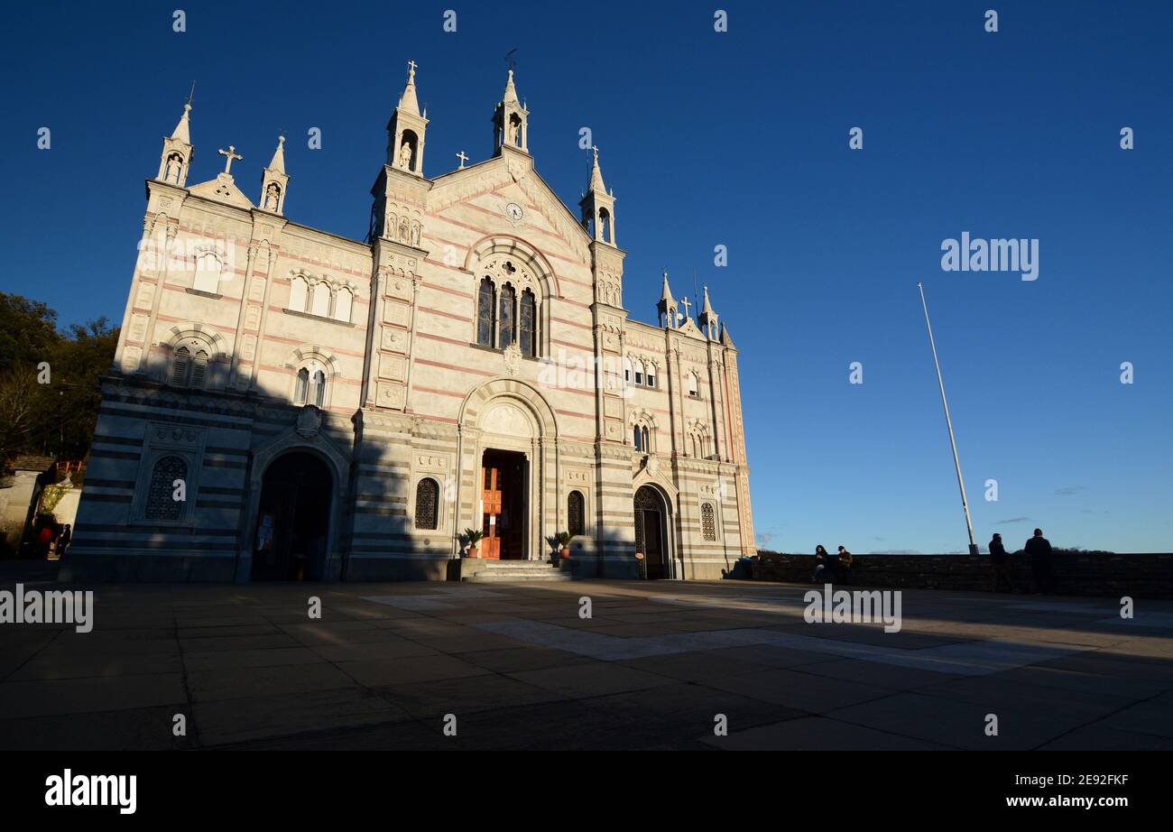Die Fassade des Heiligtums unserer Lieben Frau von Montallegro. Rapallo. Ligurien. Italien Stockfoto