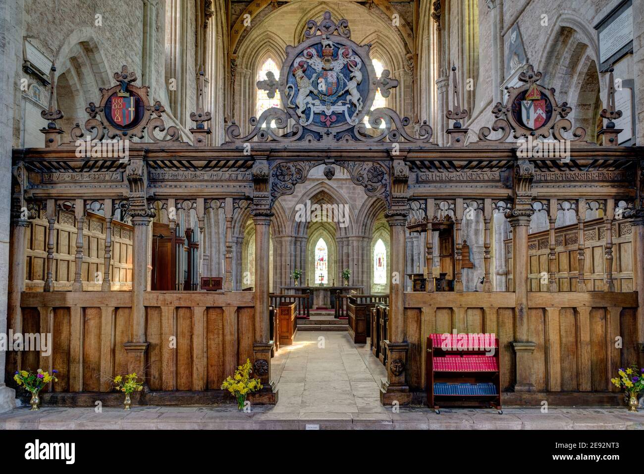 Dore Abbey Interior, eine ehemalige Zisterzienserabtei, heute Pfarrkirche, Golden Valley, Herefordshire, Großbritannien; Holzwand von 1630 von John Abel Stockfoto