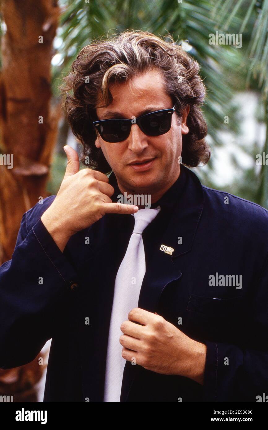 Franco Campana aka Salvatore, Hütchenspieler von RTL plus, bei einem Fotoshooting in Köln, Deutschland um 1991 Stockfoto