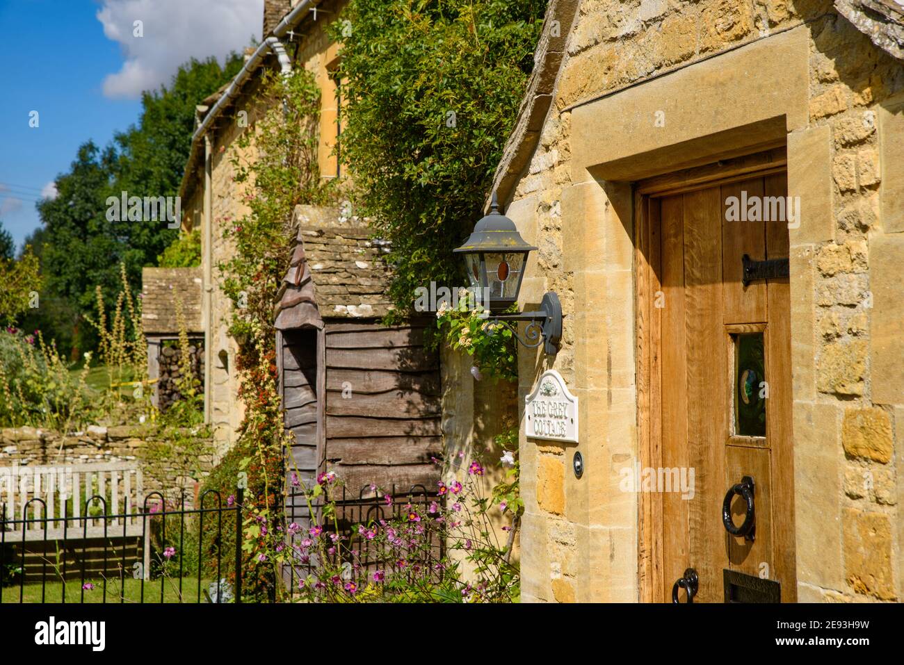 Traditionelle ländliche Häuser in Cotswolds, England, Großbritannien Stockfoto