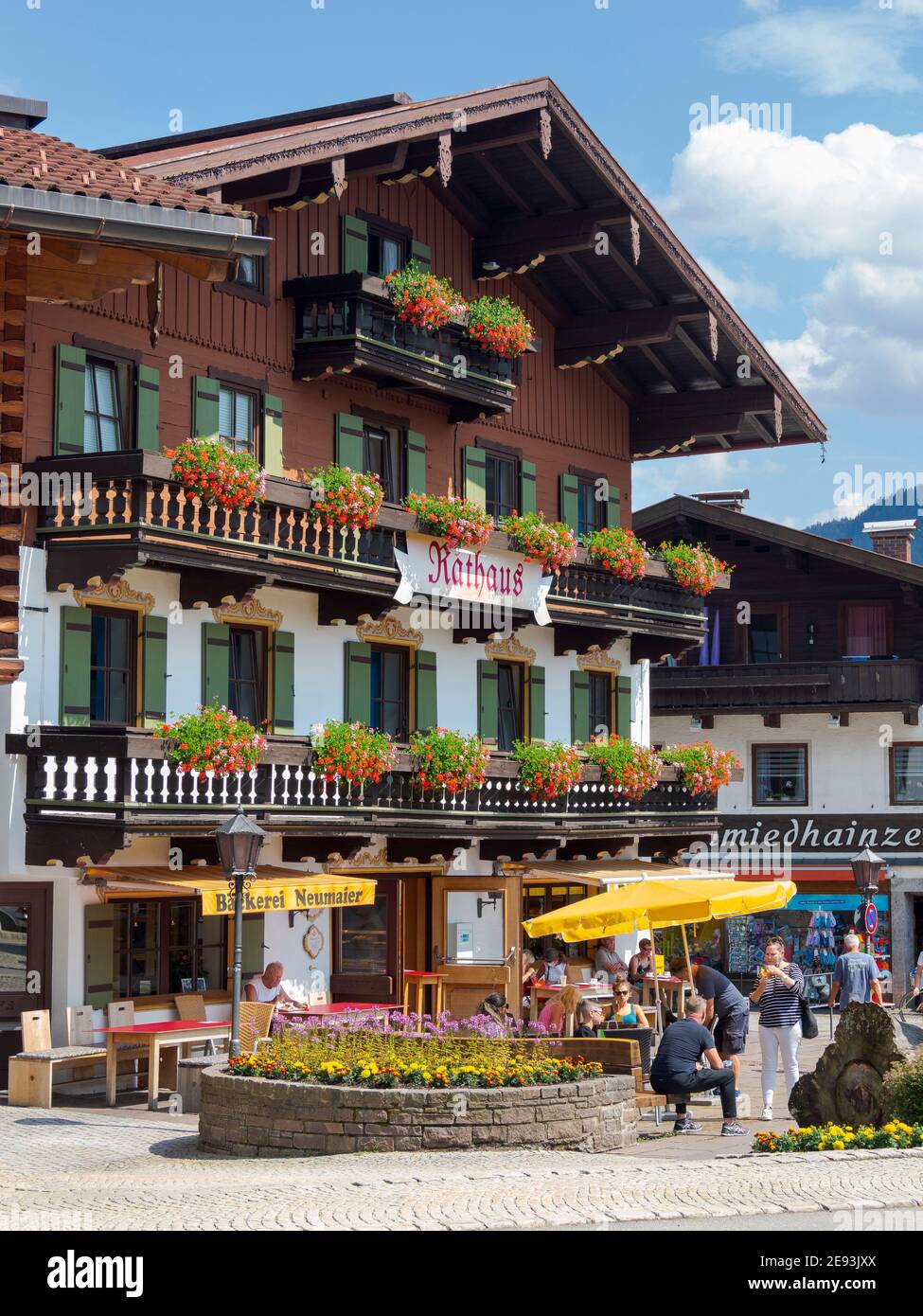 Das Rathaus. Dorf Reit im Winkl im Chiemgau in den bayerischen alpen. Europa, Deutschland, Bayern Stockfoto
