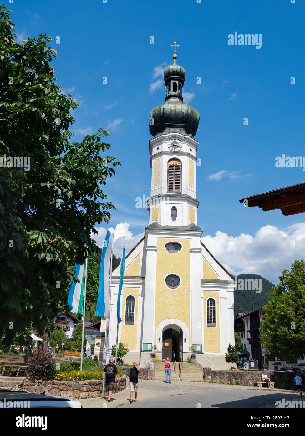 Kirche Sankt Pankratius. Dorf Reit im Winkl im Chiemgau in den bayerischen alpen. Europa, Deutschland, Bayern Stockfoto